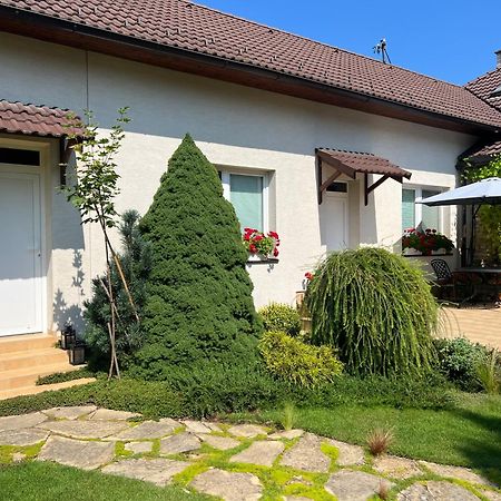 Ferienwohnung Privat Pekny Dvor Rajecké Teplice Exterior foto