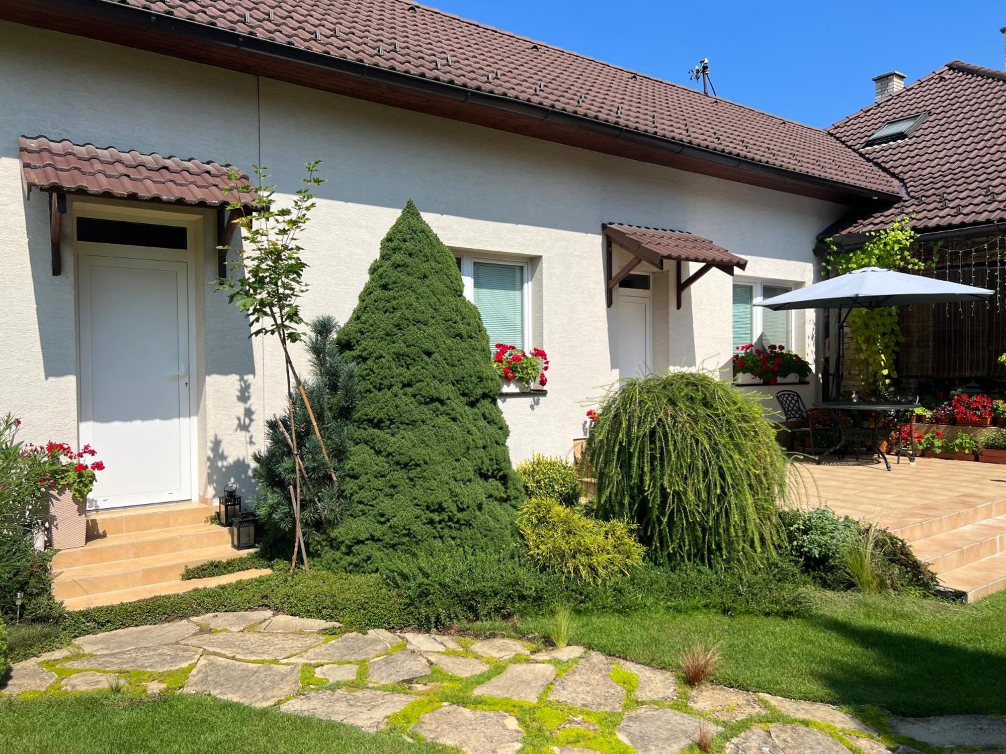 Ferienwohnung Privat Pekny Dvor Rajecké Teplice Exterior foto