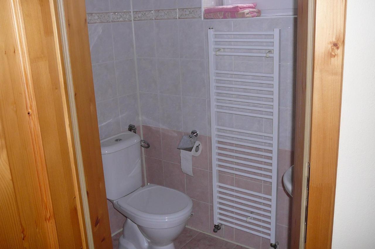 Ferienwohnung Privat Pekny Dvor Rajecké Teplice Exterior foto